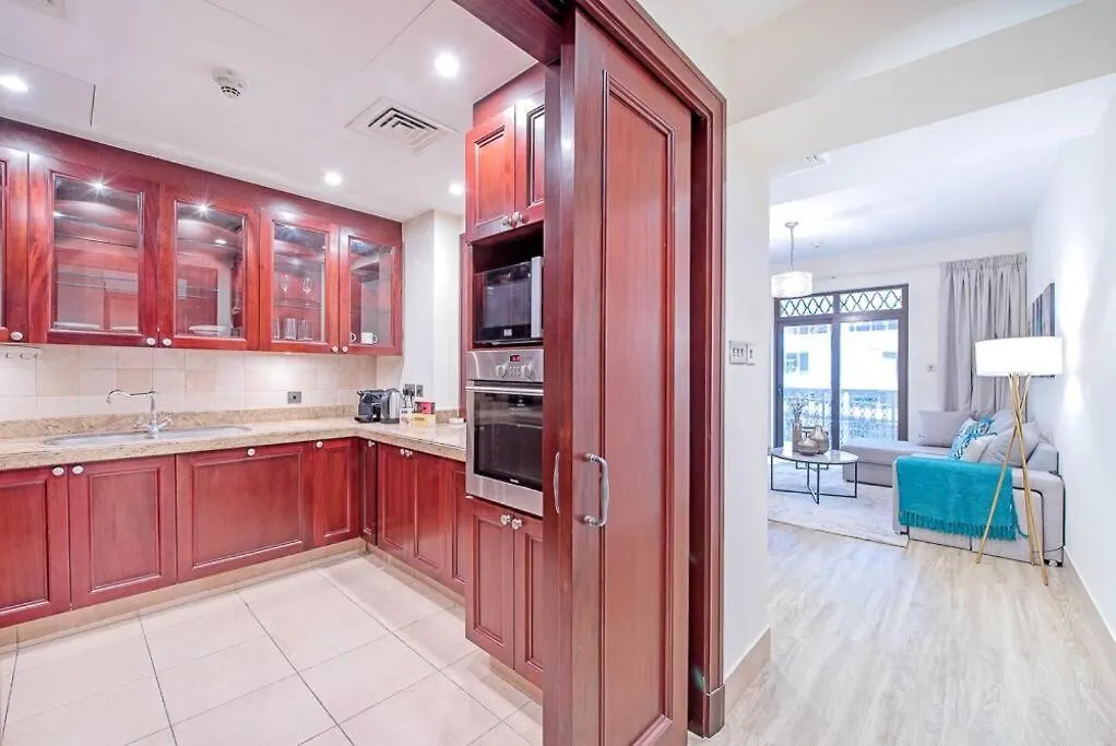 First Class Walk To Dubai Mall From This Chic 2Br With Balcony Views 0*,  United Arab Emirates